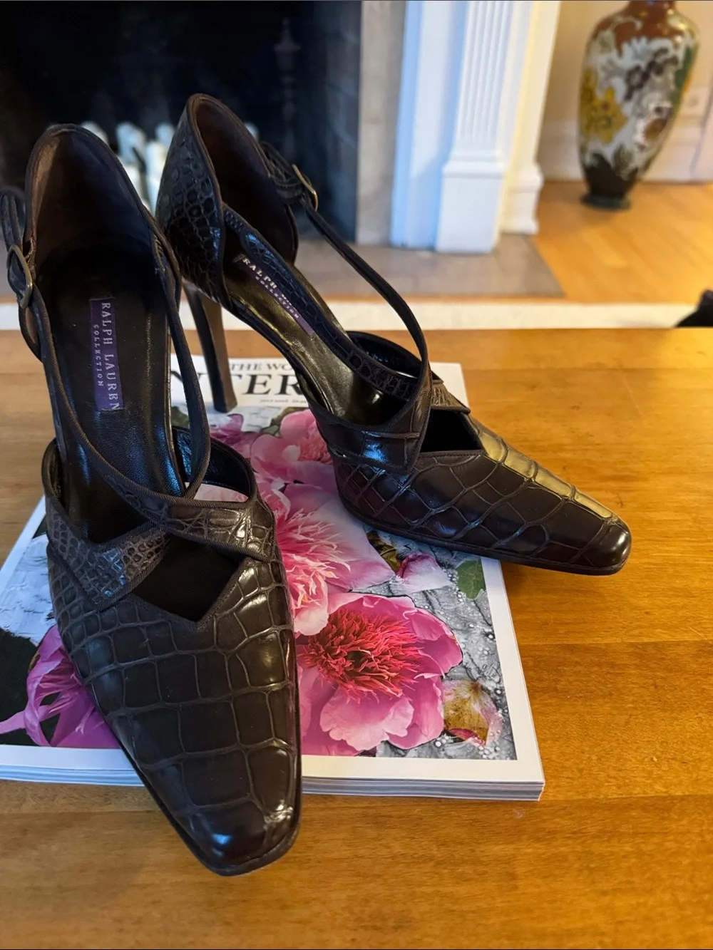 Women’s Ralph Lauren Collection Chocolate Brown Croc-Embossed Mary Jane Pumps